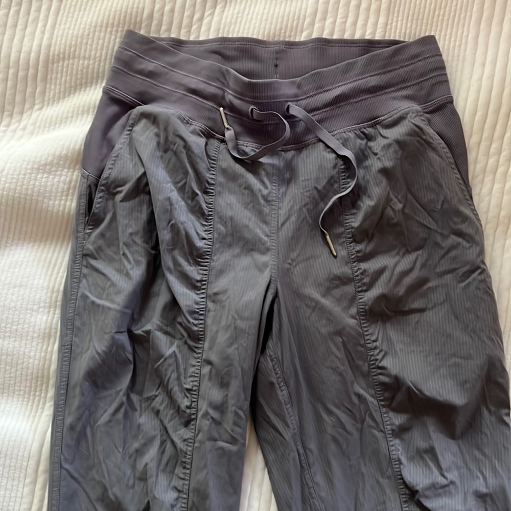 Lululemon dance studio jogger